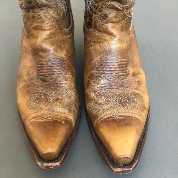 Justin Cowboy Boots - Picture 2 of 12